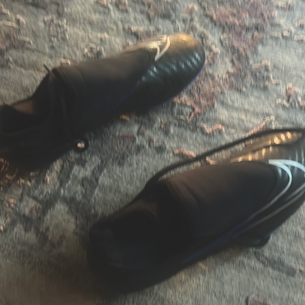 Boys Nike soccer cleats